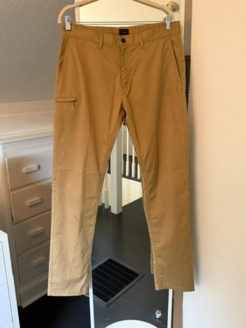 J. Crew Mens 484 Slim Chinos, 33x34